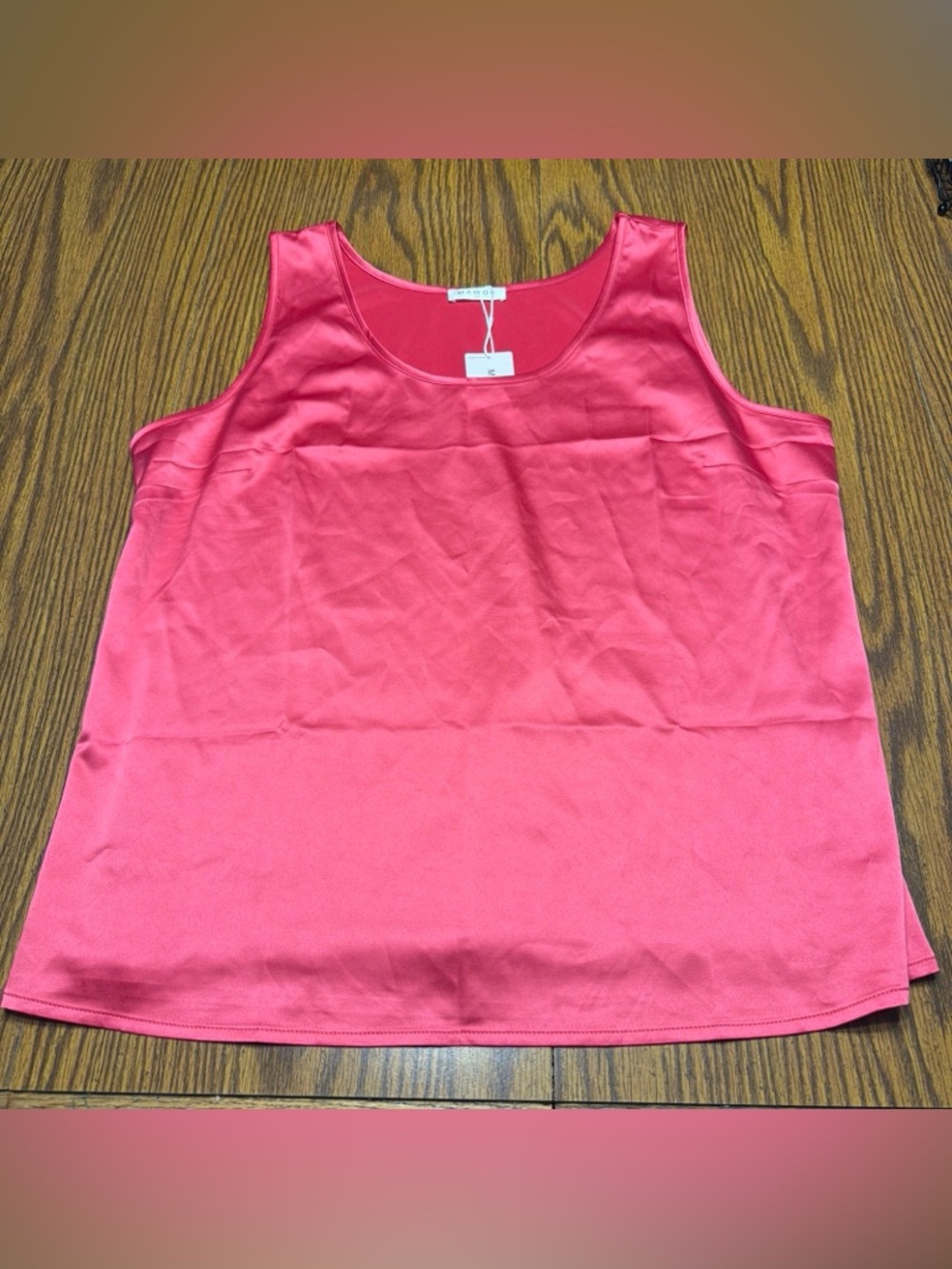 Women's Scoop Neck Tank Top in Hot Pink